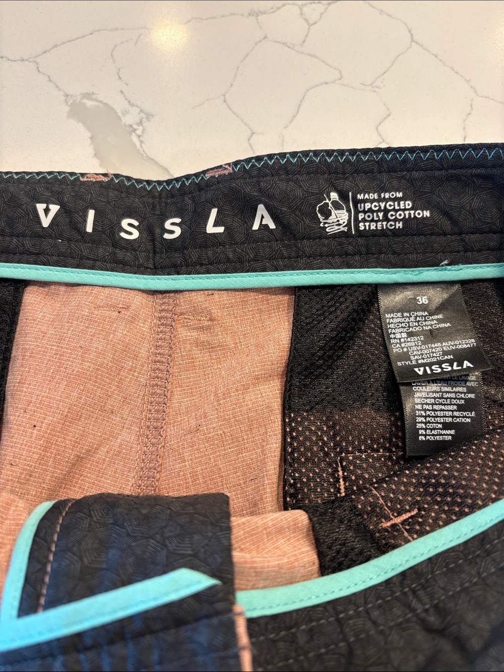 Vissla Canyons Hybrid 19” Walk Shorts ~ 36 ~ Rusty Red - Picture 5 of 10